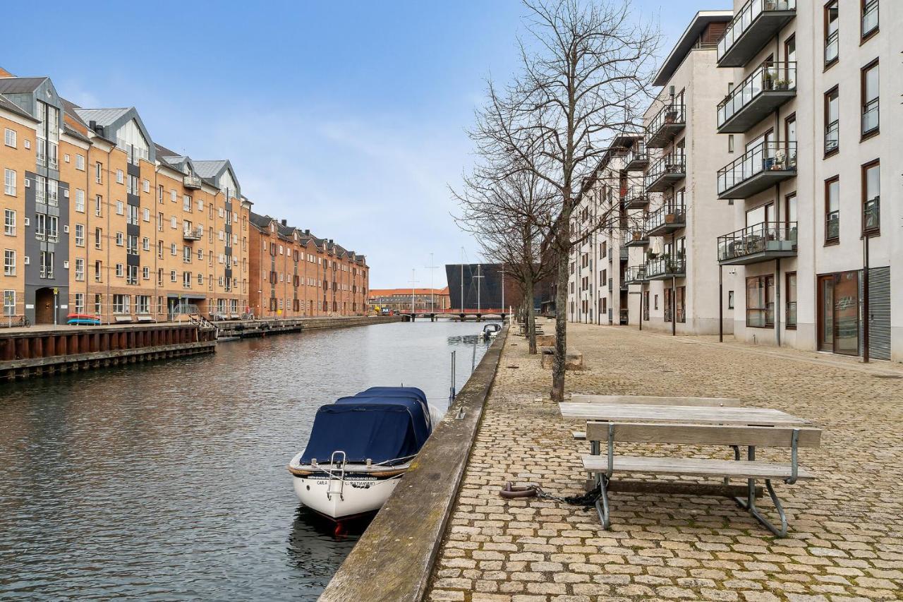 Scandi-Hygge 2 Bedroom Apartment In Charming Christianshavn Копенгаген Экстерьер фото